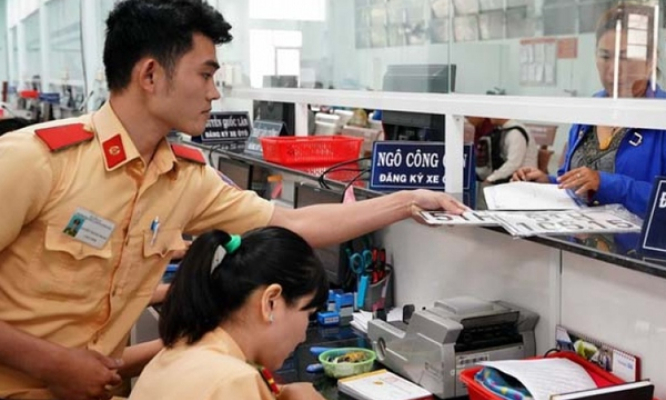 Xe sang tên chủ mới, bảo hiểm có còn hiệu lực?