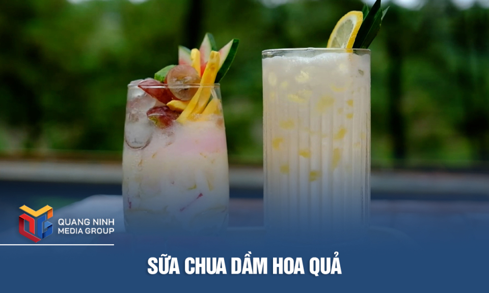 Sữa chua dầm hoa quả