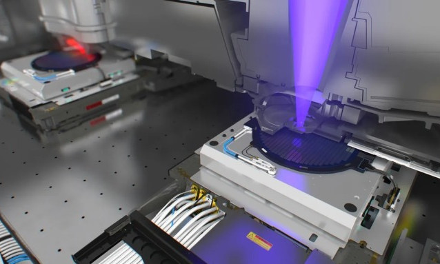 Nhật Bản phát triển máy quang khắc EUV giá rẻ