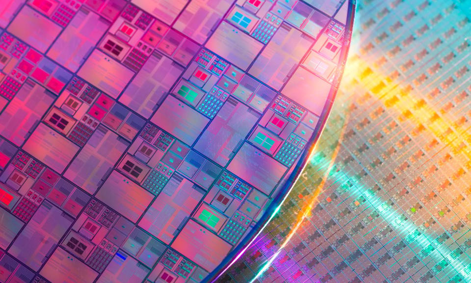 Nhà đầu tư khởi kiện Intel che giấu thua lỗ trong mảng kinh doanh đúc chip