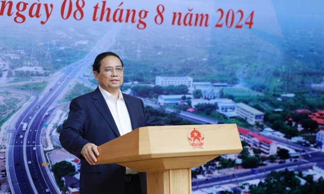 PM orders relevant ministries, agencies expedite major transport projects' progress