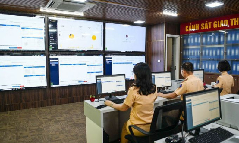 Người trúng biển số xe không trả tiền bị cấm đấu giá 12 tháng