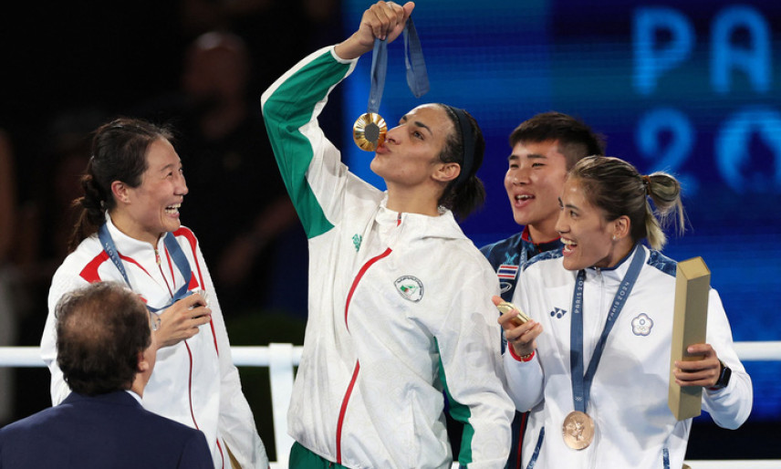 Võ sĩ gây tranh cãi giới tính đoạt HCV boxing