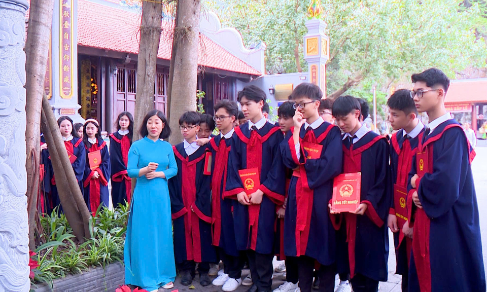 Giáo dục di sản ở thành phố bên bờ di sản