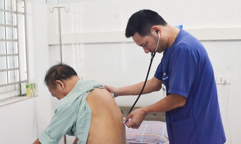 Điều trị nhiều ca bệnh nhiễm khuẩn huyết, áp xe nhiều cơ quan do vi khuẩn ăn thịt người