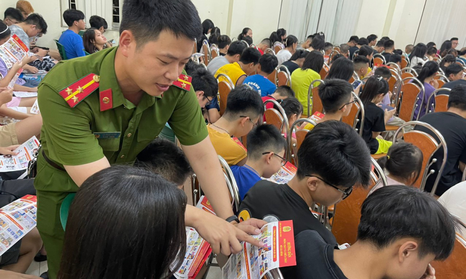 Hình thành lối sống thượng tôn pháp luật trong thanh niên