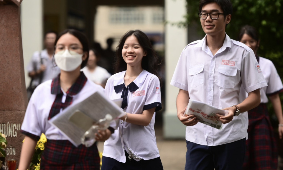 Ngày đầu lọc ảo: Nhiều trường 'bội thu' thí sinh, điểm chuẩn sẽ tăng