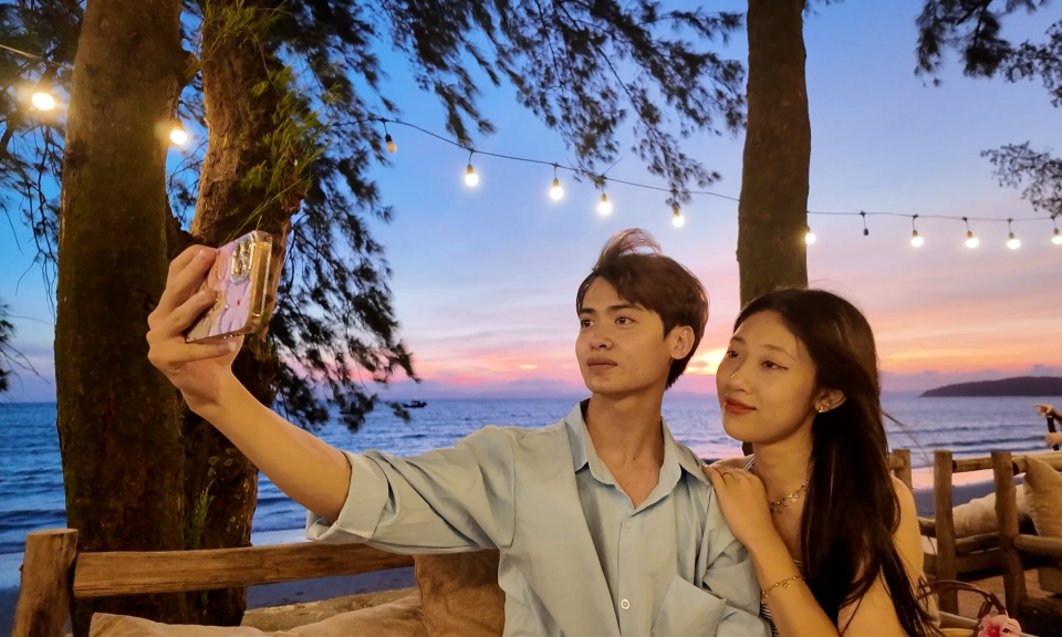 Tọa độ ngắm hoàng hôn vô cực ở Cô Tô