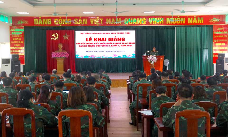 Quảng Ninh: Khai giảng lớp bồi dưỡng kiến thức quốc phòng, an ninh đối tượng 3 khóa 4 năm 2024