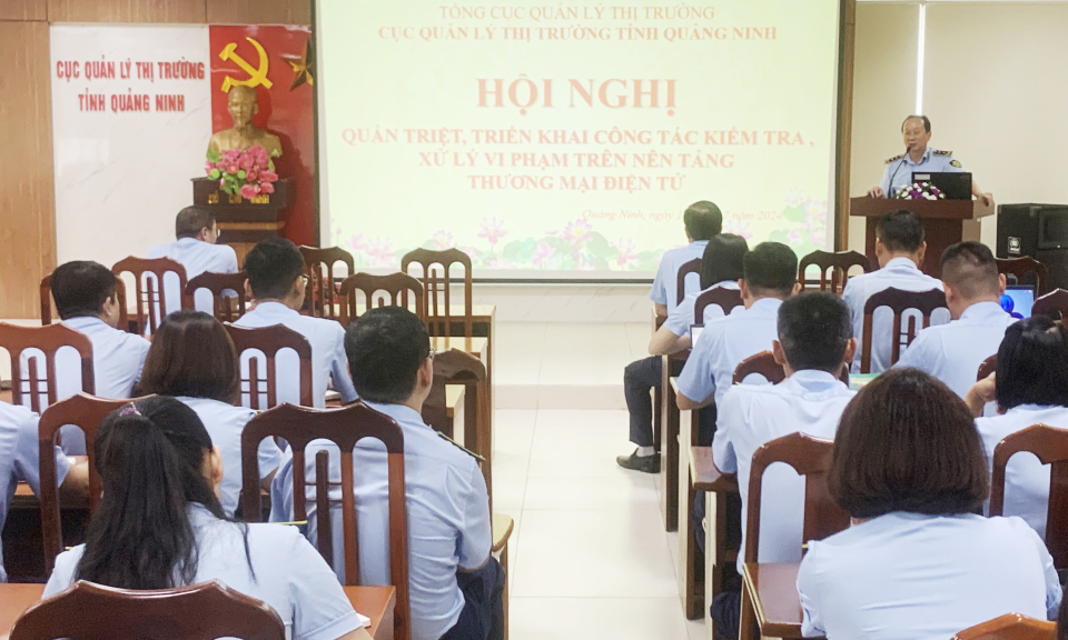 Cục QLTT tỉnh chú trọng nâng cao nghiệp vụ cho đội ngũ cán bộ