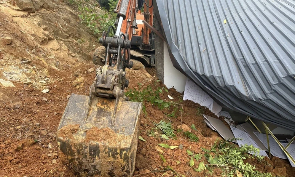 Cháu bé 5 tuổi trong vụ sạt lở đất ở Vĩnh Phúc đã tử vong