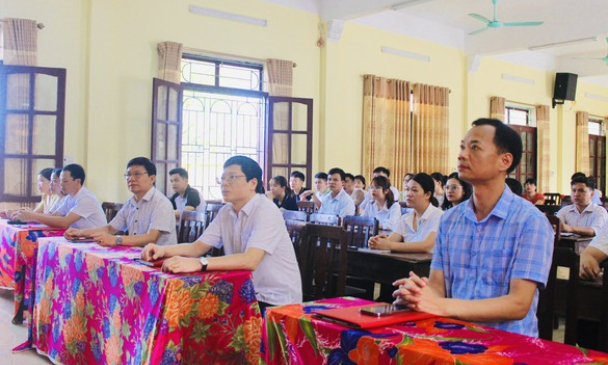 Hưởng phụ cấp đứng lớp cần điều kiện gì?