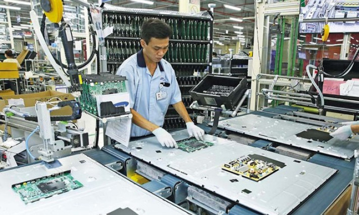 Viet Nam positioned as "magnet" for major players in chip industry: Nikkei Asia