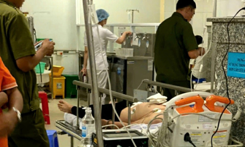 Điều tra án mạng nghi nam thanh niên đâm chết bạn gái rồi tự sát