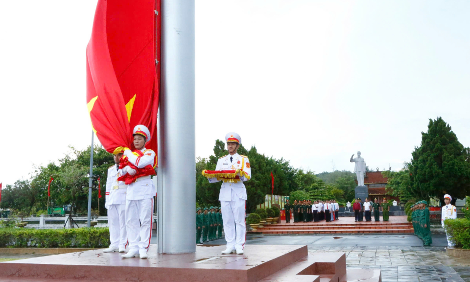 Lễ thượng cờ nhân kỷ niệm 79 năm Cách mạng Tháng Tám và Quốc khánh 2/9