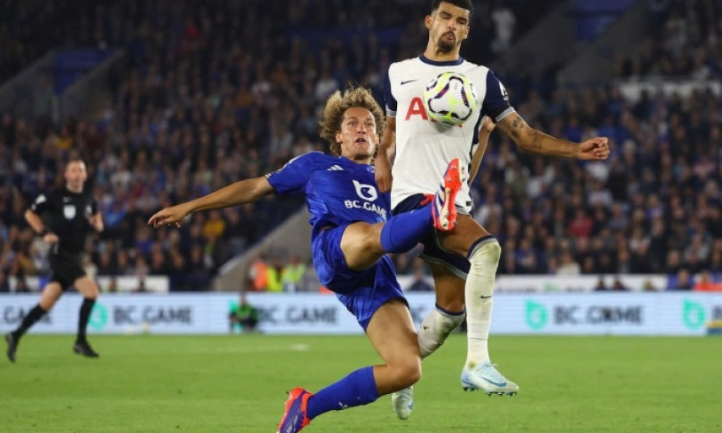 Tottenham rơi điểm trước tân binh Ngoại hạng Anh