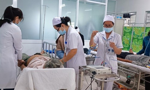 Tai nạn trên cao tốc TPHCM - Trung Lương, 10 người nhập viện