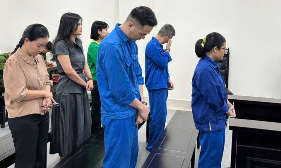 ‘Quý cô' vỡ nợ, lộ việc cựu cán bộ công an cho vay nặng lãi