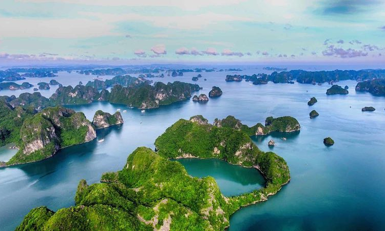 Ha Long Bay - Cat Ba Archipelago recognized as World Geological Heritage