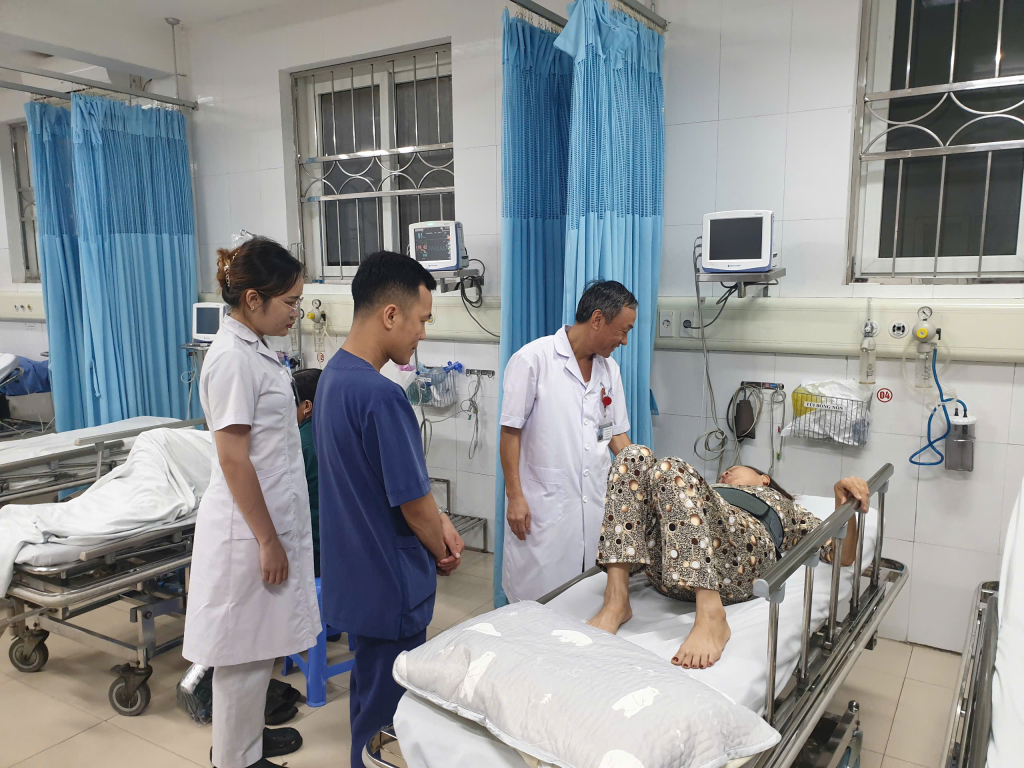Công tác khám chữa bệnh và điều trị bệnh nhân tại bệnh viện  Bãi Cháy.