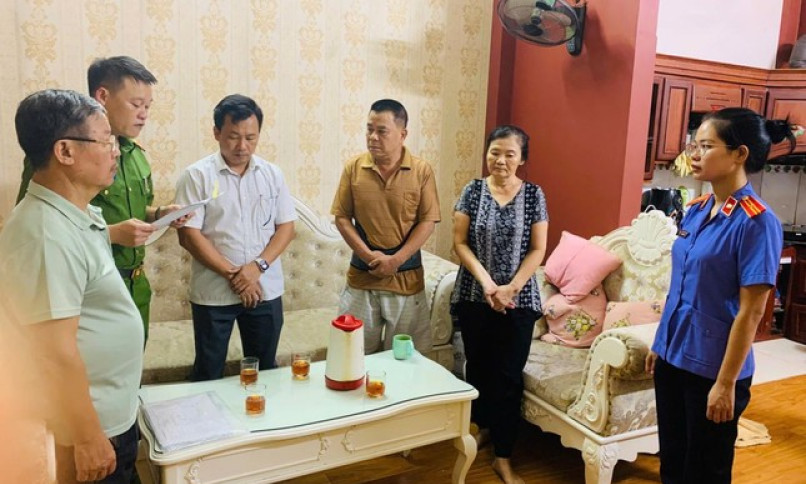 Bắt nguyên Chủ tịch HĐQT Công ty Cổ phần Thuốc lá và Thực phẩm Bắc Giang