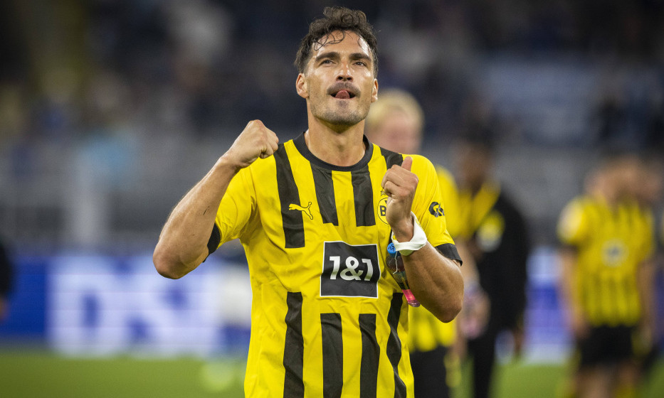 Mats Hummels tái xuất