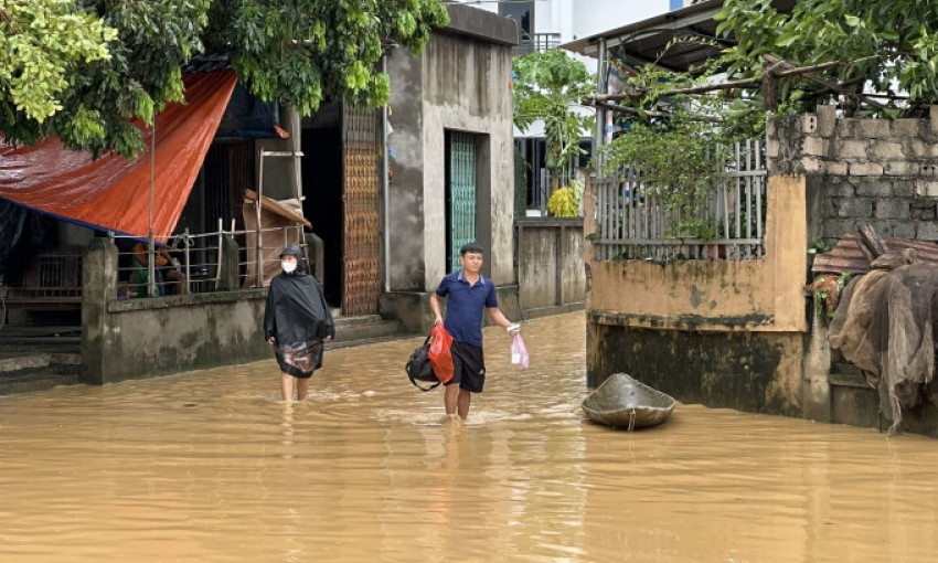 Lũ dâng cao ở Hà Nội, Lạng Sơn, Yên Bái