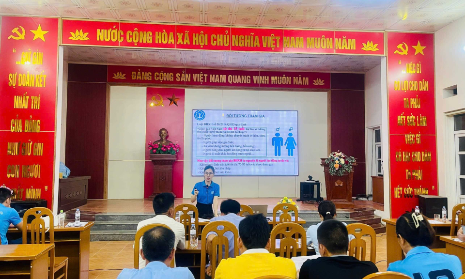 Chú trọng công tác thông tin, tuyên truyền chính sách BHXH