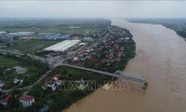 Vụ sập cầu Phong Châu (Phú Thọ): Nỗ lực tìm kiếm các nạn nhân mất tích