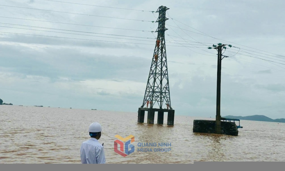 Ngày đêm “căng mình” để ổn định cuộc sống cho nhân dân