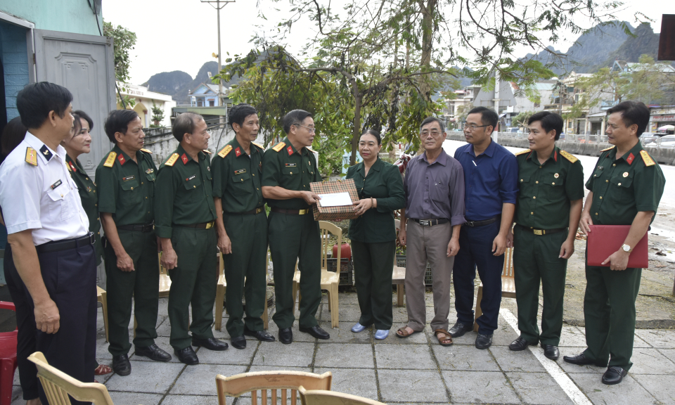 Hội Cựu chiến binh tỉnh thăm, động viên các gia đình hội viên bị thiệt hại do bão số 3