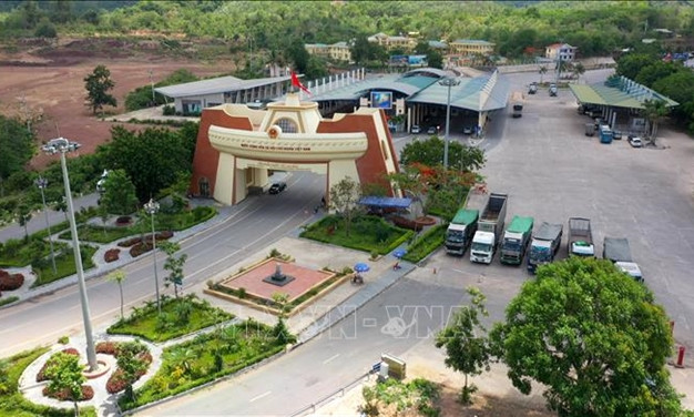 Việt Nam develops border gates into key economic zones