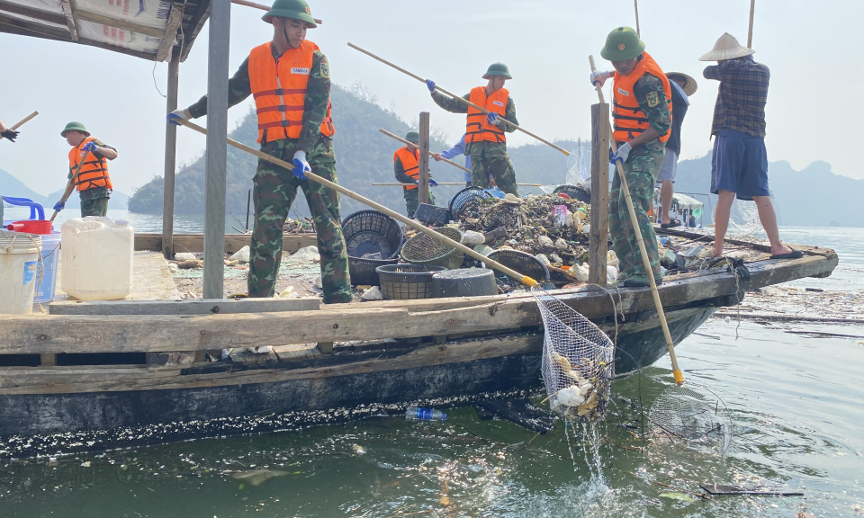 Thu gom gần 300m3 rác sau chiến dịch “3 ngày làm sạch Vịnh Hạ Long”