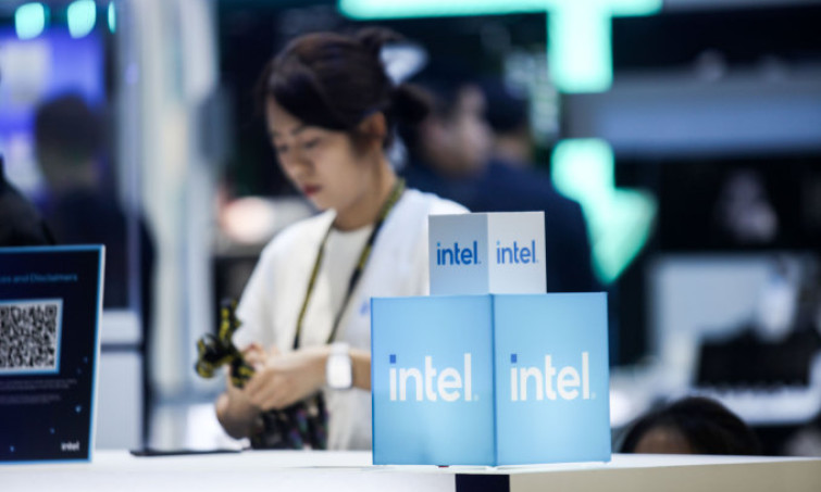 Intel 'đánh mất hợp đồng chip 30 tỷ USD vào tay AMD'