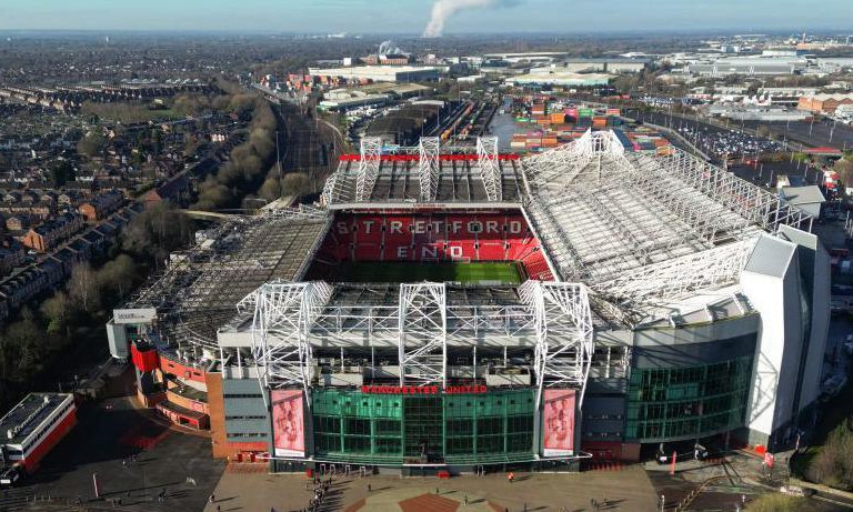 Man United có thể phá hủy sân Old Trafford