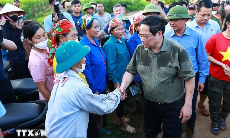 'Khẩn trương khắc phục hậu quả bão lũ, nhanh chóng ổn định đời sống nhân dân'