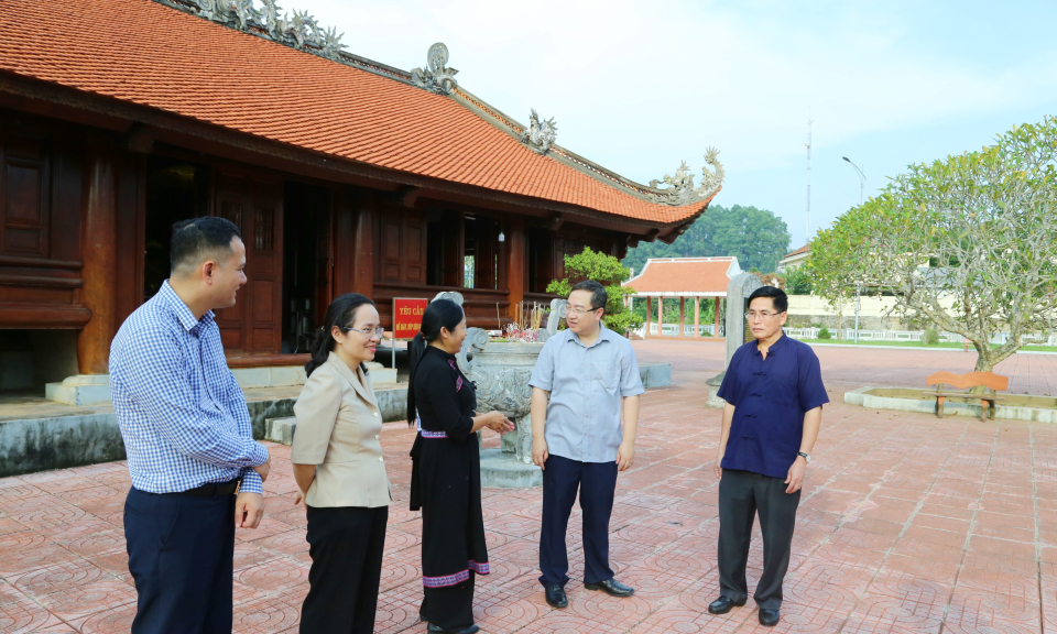 Phó Bí thư Tỉnh ủy Đặng Xuân Phương kiểm tra, khảo sát một số thiết chế văn hóa tại huyện Bình Liêu