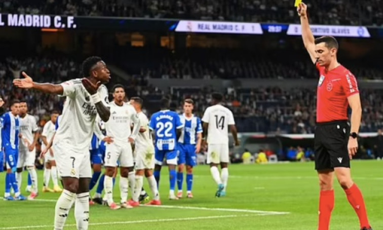 Ancelotti có thể "buông" Vinicius do thói vô kỷ luật