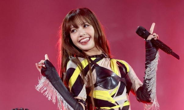 Lisa (BlackPink) bị chỉ trích