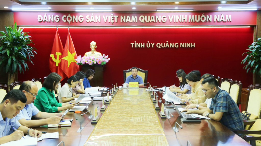 Các đại biểu dự hội nghị tại điểm cầu tỉnh Quảng Ninh.