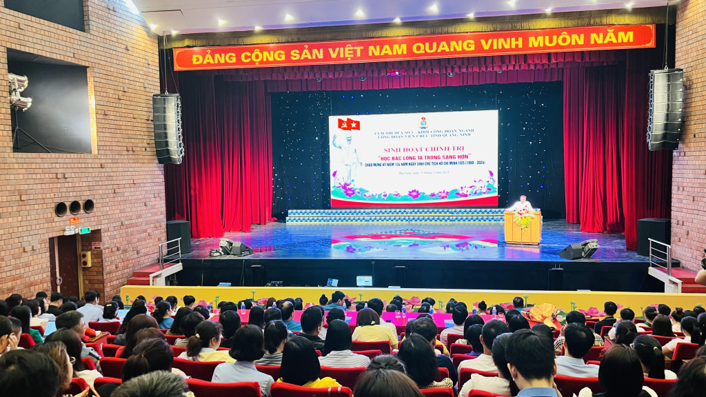 Khối Công đoàn ngành và Công đoàn Viên chức tỉnh đã tổ chức hội nghị sinh hoạt chính trị “Học Bác lòng ta trong sáng hơn” năm 2024.