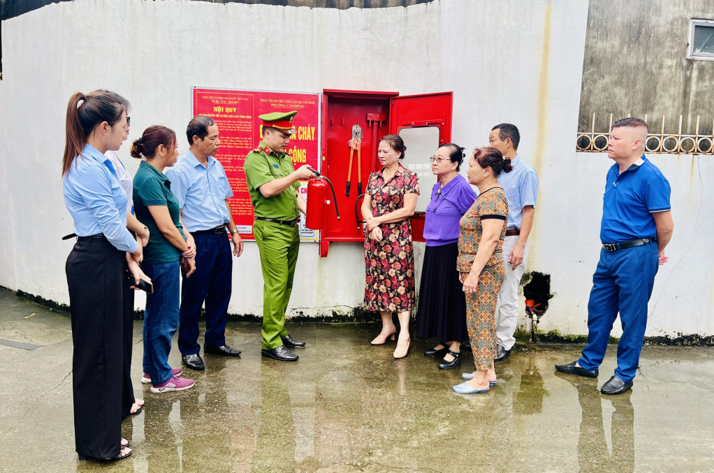 Mô hình điểm chữa cháy công cộng tại phường Cẩm Đông, TP Cẩm Phả.