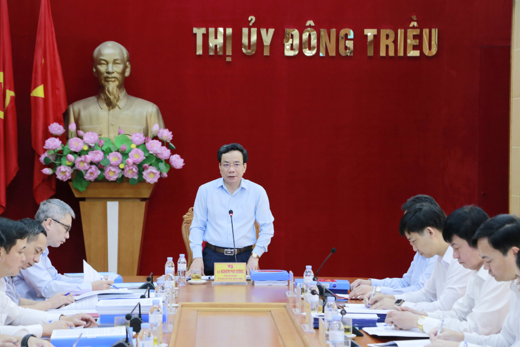 Đồng chí Nghiêm Phú Cường, Phó Chủ nhiệm UBKT Trung ương phát biểu tại buổi làm việc.