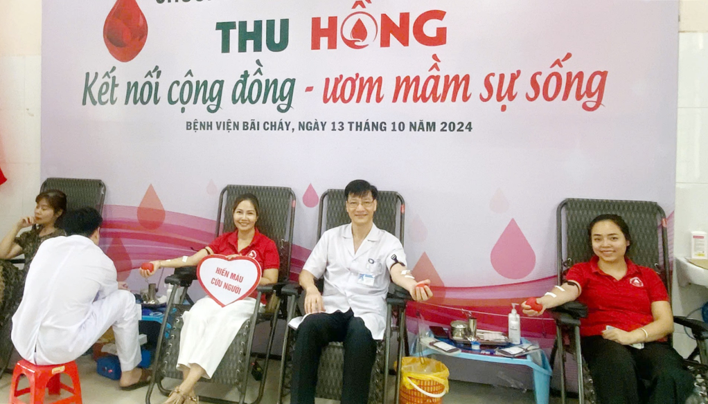 CLB Ngân hàng máu sống 24h tham gia Chương trình HMTN với chủ đề Thu Hồng tại Bệnh viện Bãi Cháy.