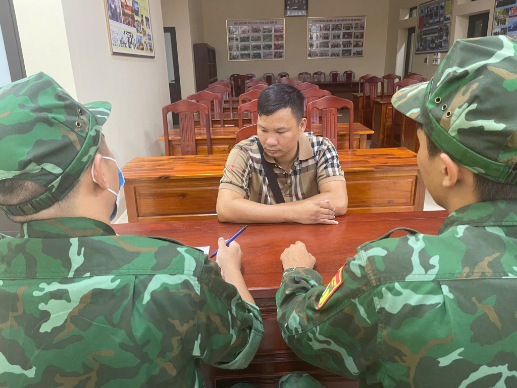 Đói tượng Bùi Xuân Trường tại Đồn BP Quảng Đức