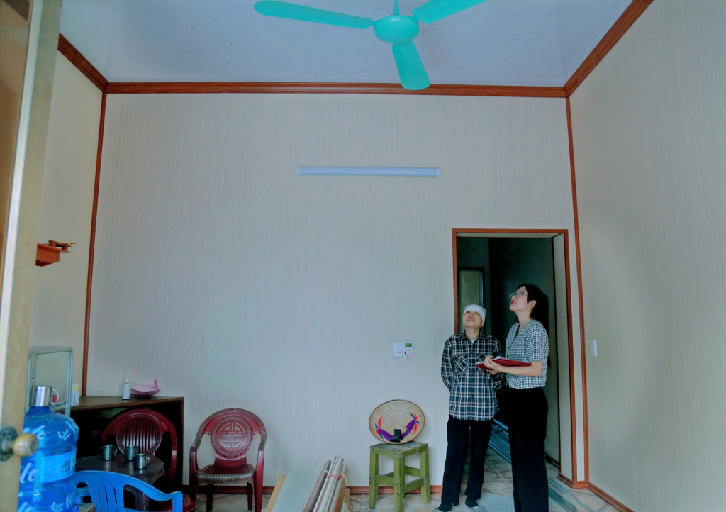 Gia đình bà Nguyễn Thị Đông ở khu Kim Sen, phường Kim Sơn là một trong những hộ gia đình trên địa bàn TX Đông Triều thuộc đối tượng được hỗ trợ về nhà ở theo Nghị quyết số 42/2024 của HĐND tỉnh Quảng Ninh.
