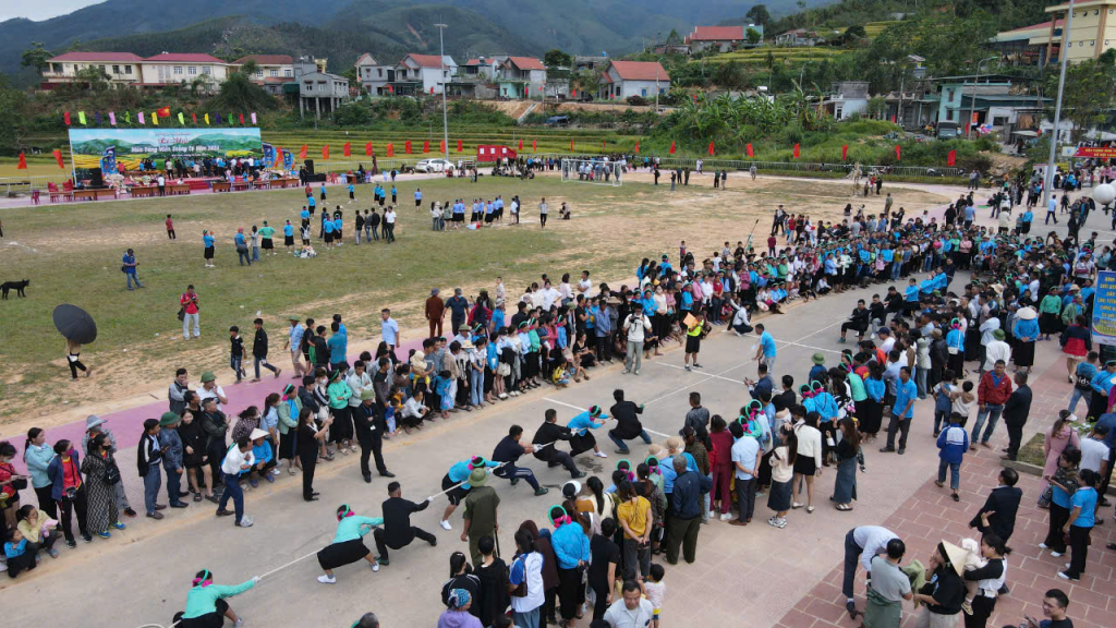 Quảng Ninh: Sôi nổi khai mạc lễ hội Mùa vàng miền soóng cọ tại huyện Tiên Yên - Ảnh 3.