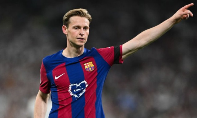 Frenkie de Jong tái xuất