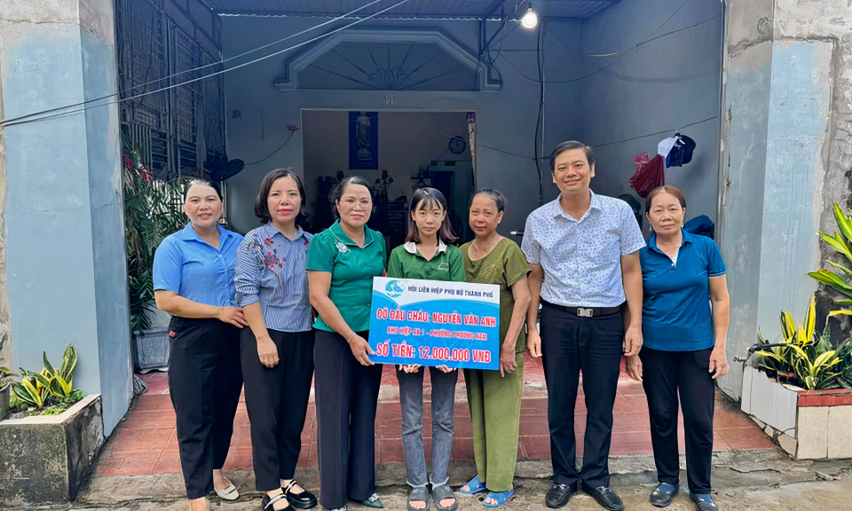 Phụ nữ lan tỏa tinh thần vì cộng đồng