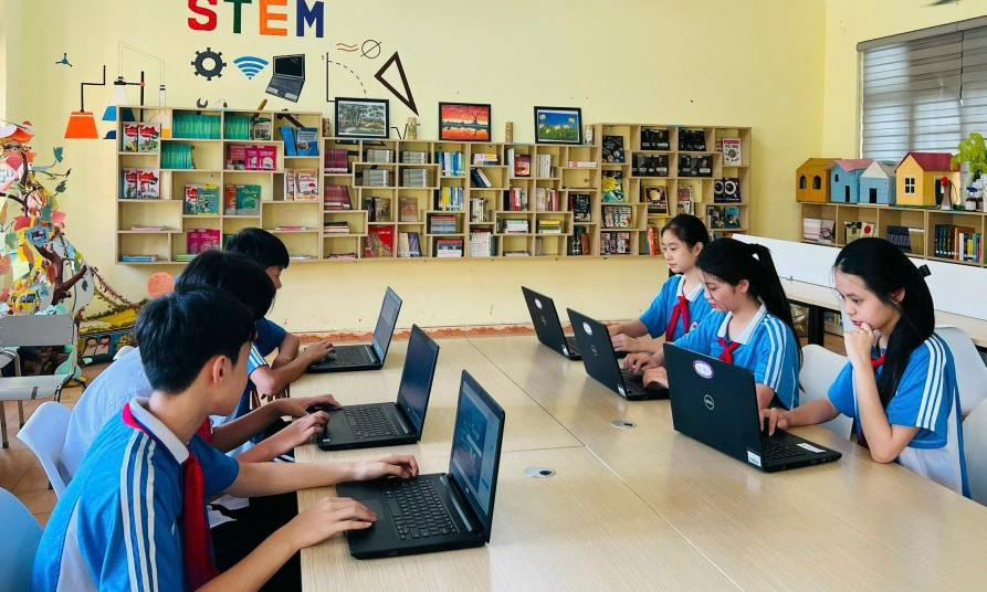 Đẩy mạnh ứng dụng CNTT, chuyển đổi số trong giáo dục